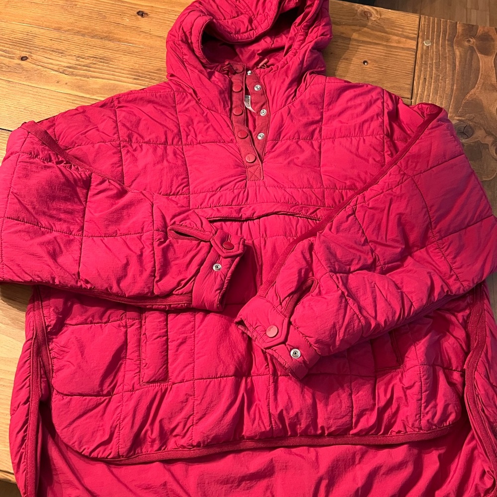 Free people puffy pullover - small
